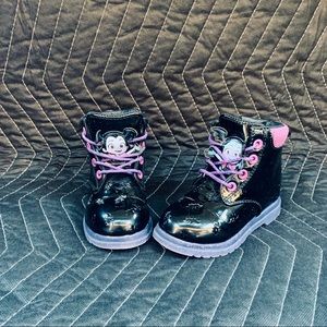 DISNEYS VAMPIRINA Toddler girl size 7c boots